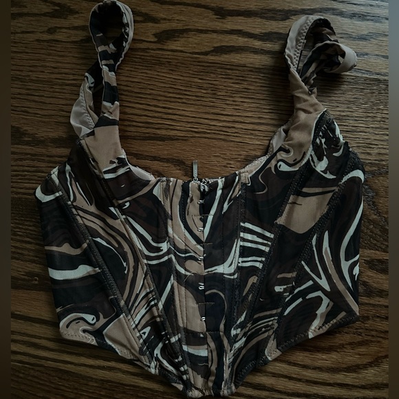 White Fox Boutique corset crop top - brown swirl - Picture 2 of 6